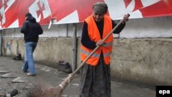 В Тбилиси уже третий год действует особый порядок взимания платы за вывоз мусора, который зависит от количества потраченной электроэнергии