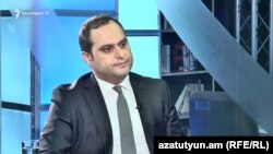Ара Зограбян в студии «Азатутюн ТВ», Ереван, 16 августа 2017 г․   