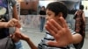 Согласно данным UNICEF, около 77 тысяч детей в Грузии живут крайне неблагополучно – на них тратится в день чуть больше 1 доллара
