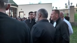 Qarabağ erməniləri Müdafiə Nazirliyinin girişini qapadıblar 